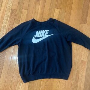 Black Nike Crew Neck Sweatshirt (Large)